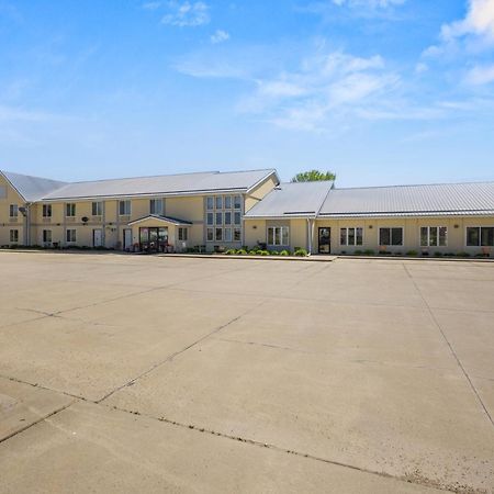 De Smet Super Deluxe Inn & Suites Ngoại thất bức ảnh