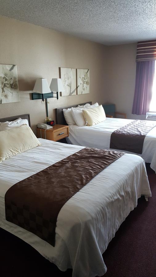 De Smet Super Deluxe Inn & Suites Ngoại thất bức ảnh